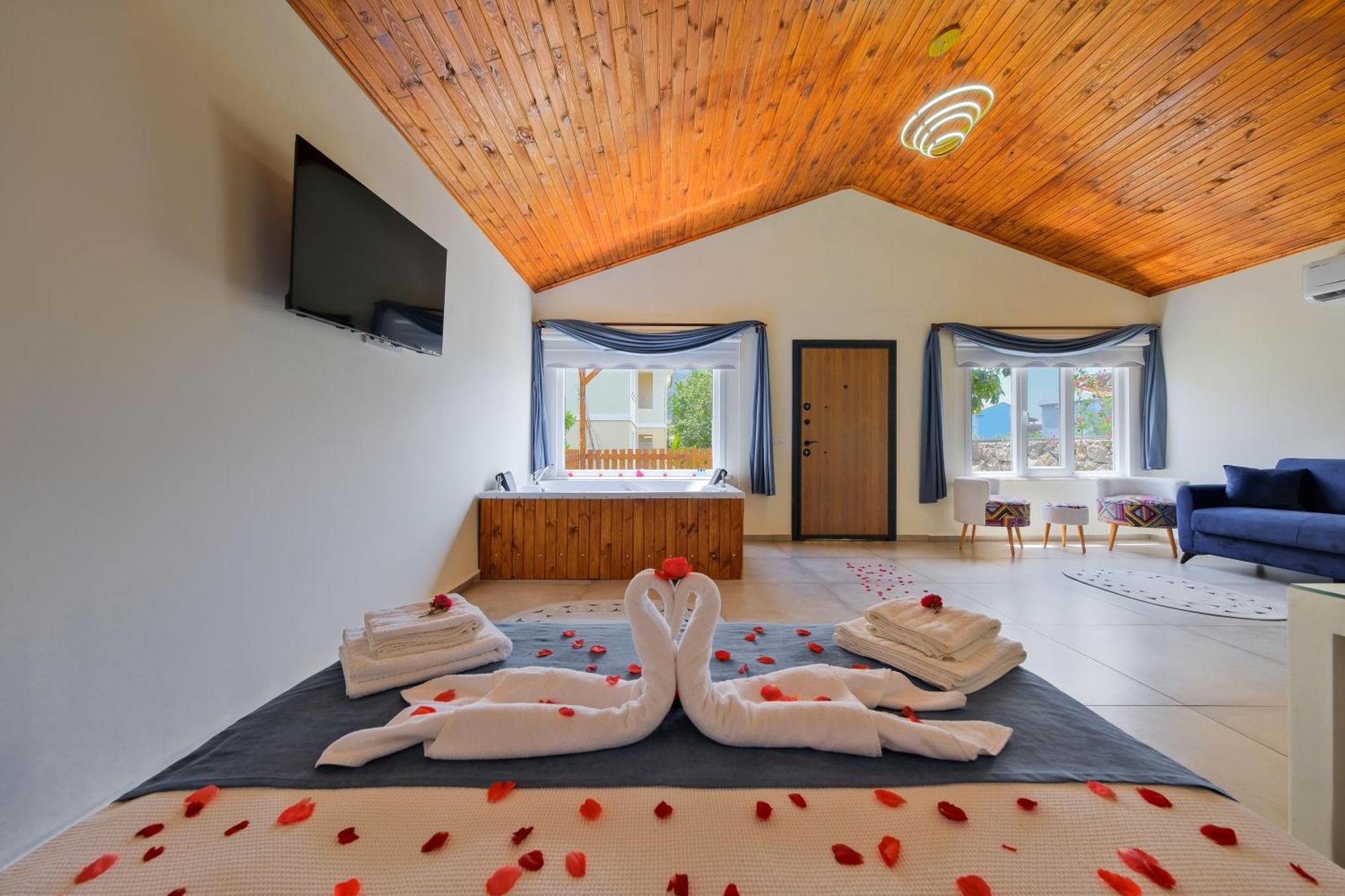 Larimar Suite Hotel Oludeniz Exterior photo